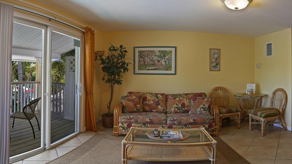 Manatee Bay Inn Fort Myers Beach Bagian luar foto
