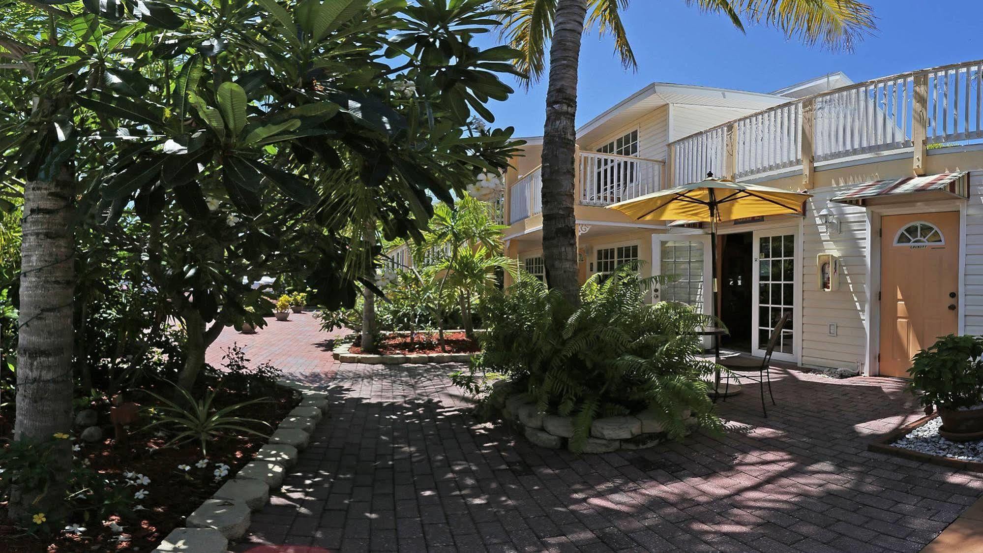 Manatee Bay Inn Fort Myers Beach Bagian luar foto