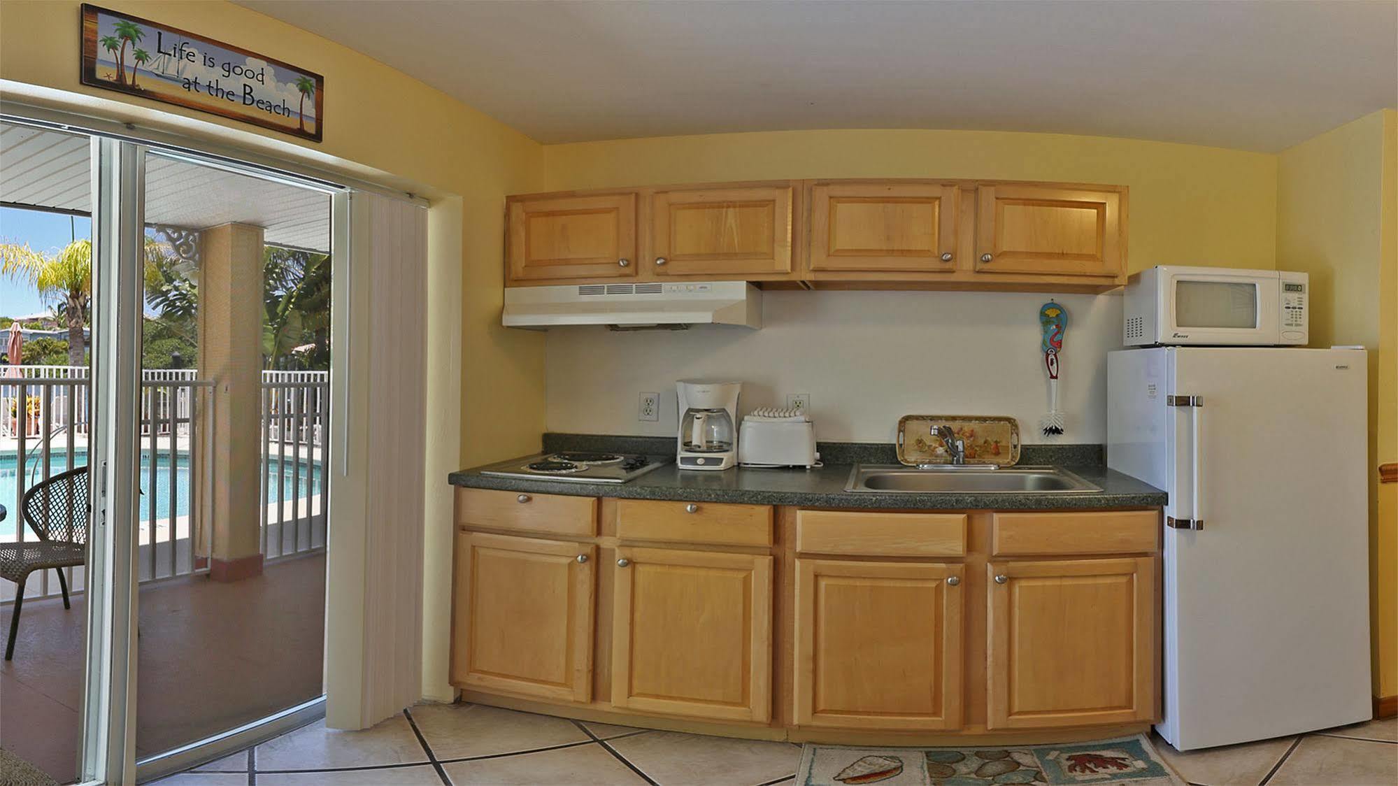 Manatee Bay Inn Fort Myers Beach Bagian luar foto