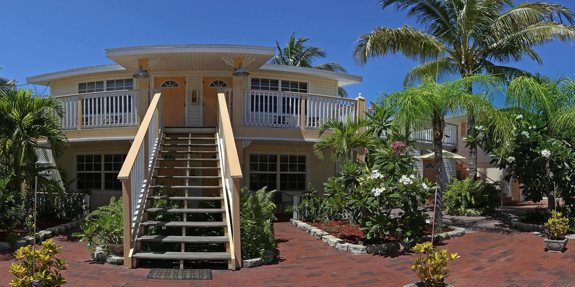 Manatee Bay Inn Fort Myers Beach Bagian luar foto